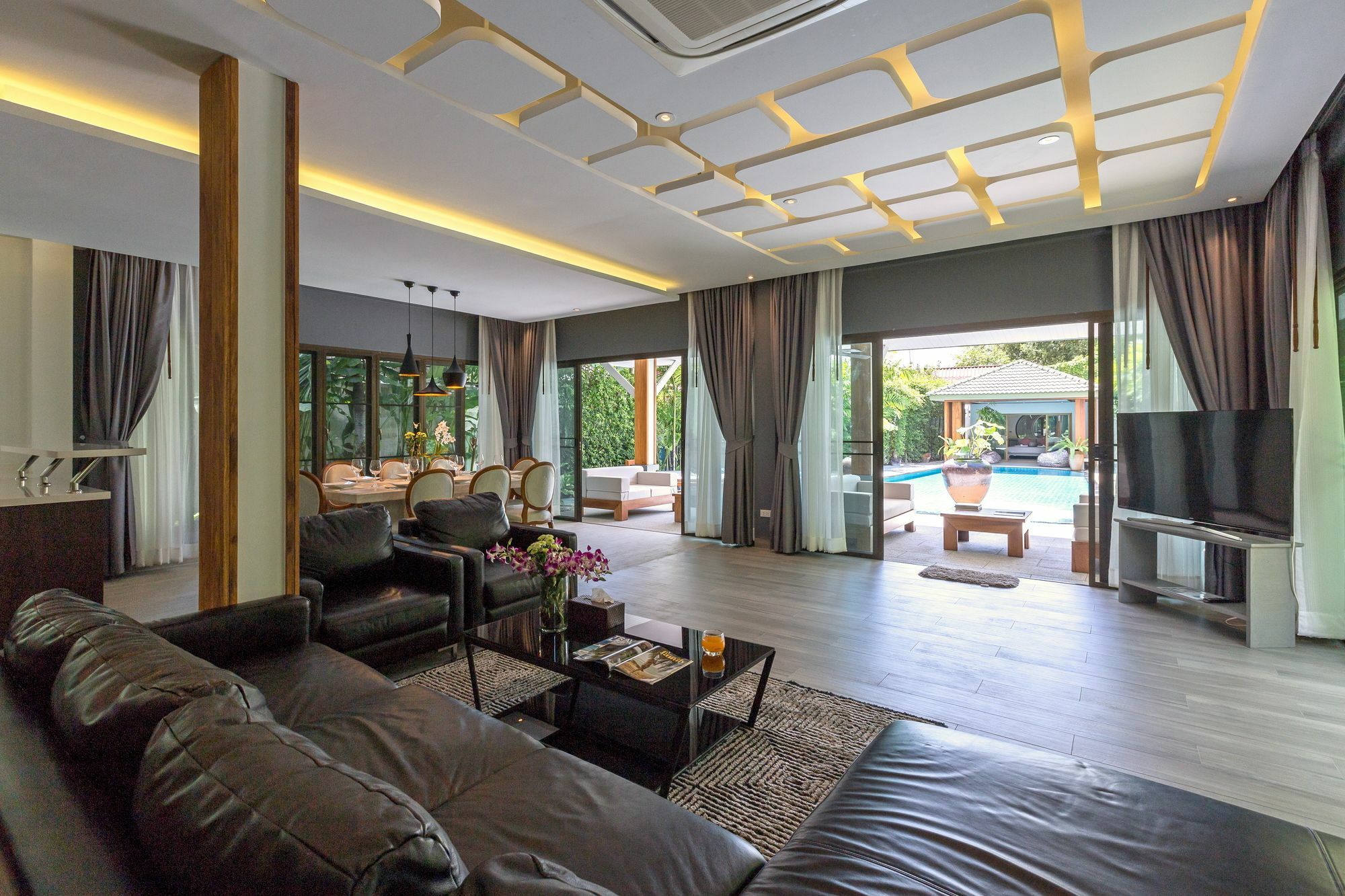 Karon Beach Pool Villa - Sha Extra Plus Bagian luar foto